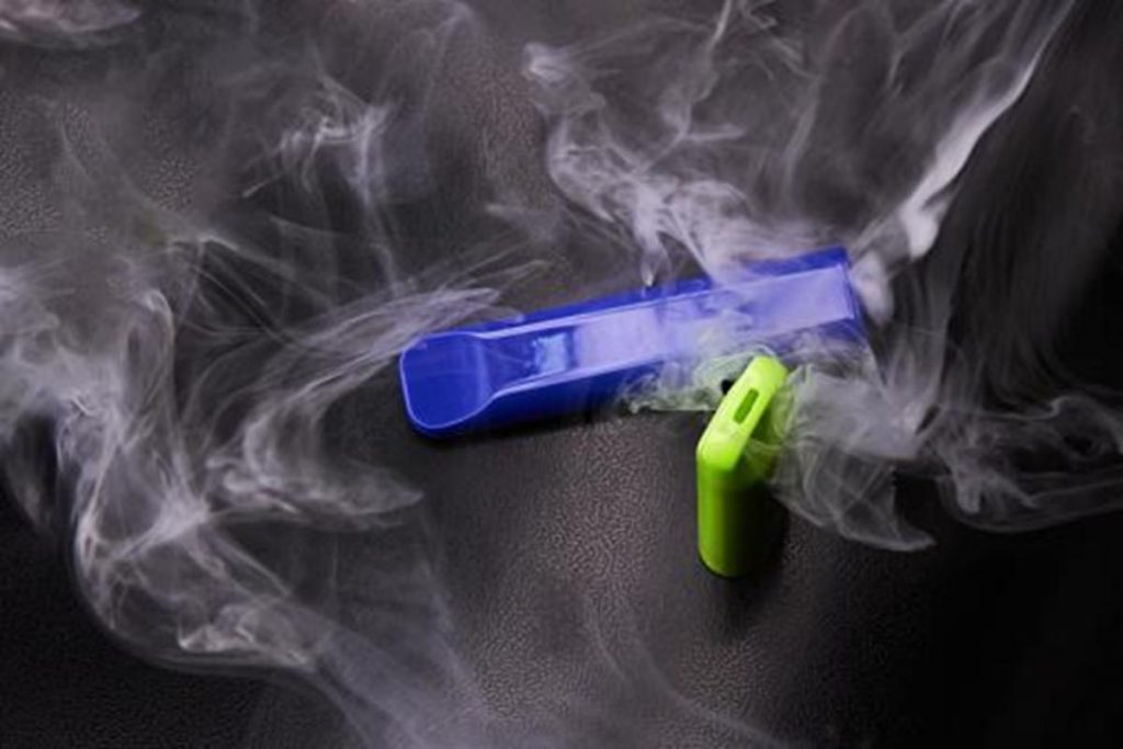 The Complete Guide To Disposable Vapes
