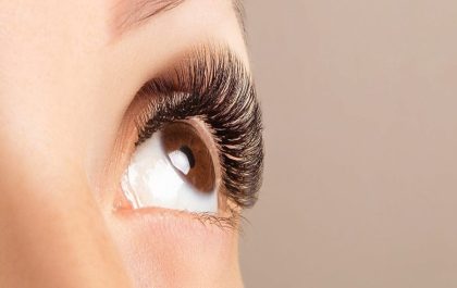The Pros and Cons of Eyelash Extensions